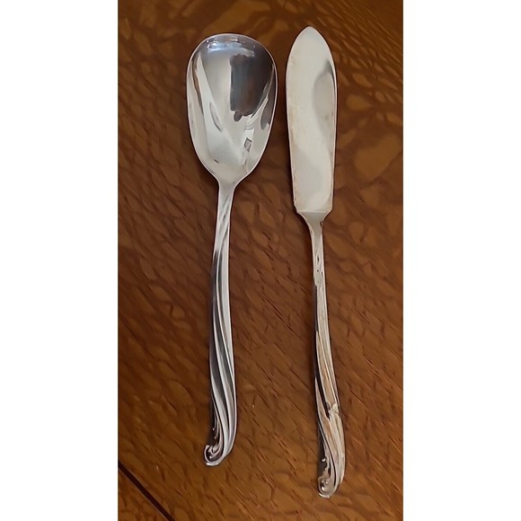 Wm Rogers Flatware Service For 8 Extra Silver Plate Tarnish Proof Chest - Picture 12 of 16